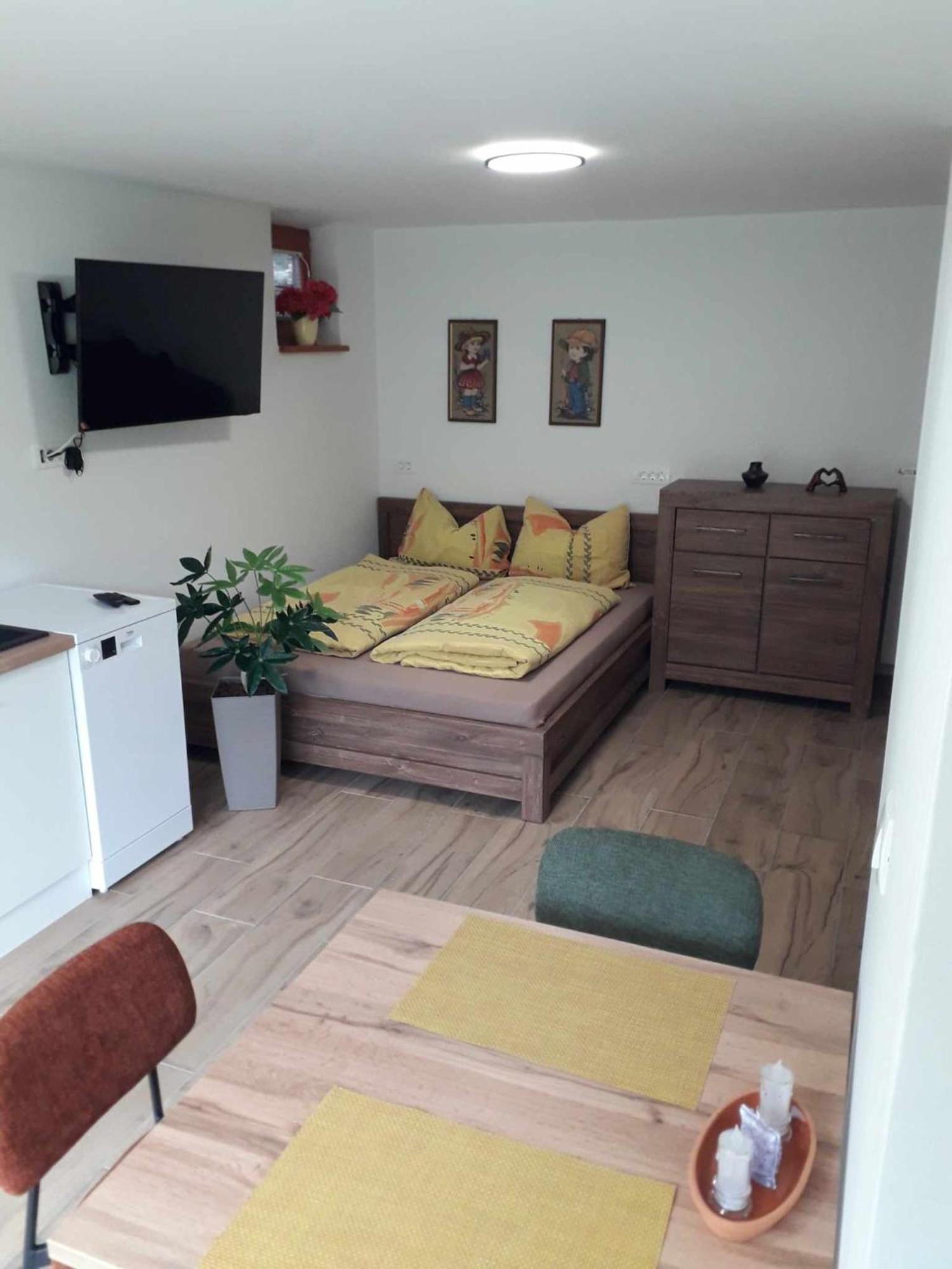 Apartmaji Brloznica Pod Veliko Planino Luče 外观 照片